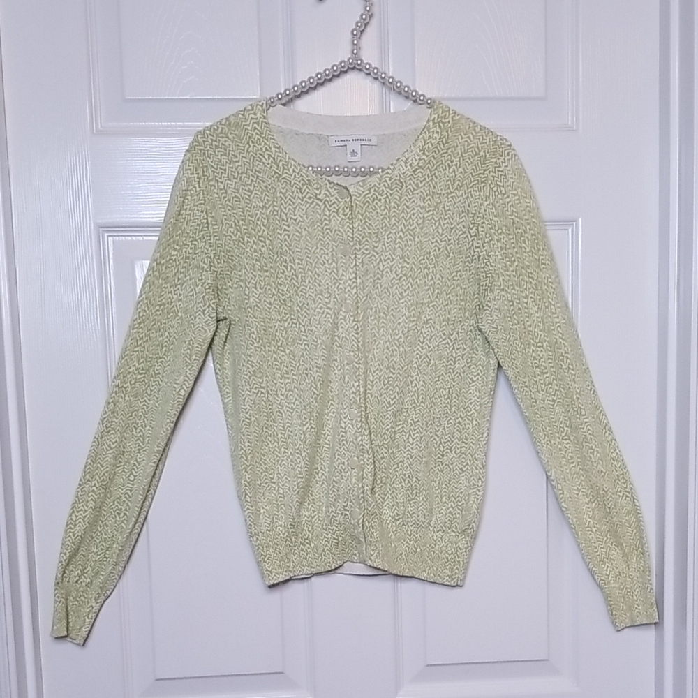 Banana Republic Olive Green Pearl Button Up Longsleeve Chevron Cardigan Sweater
